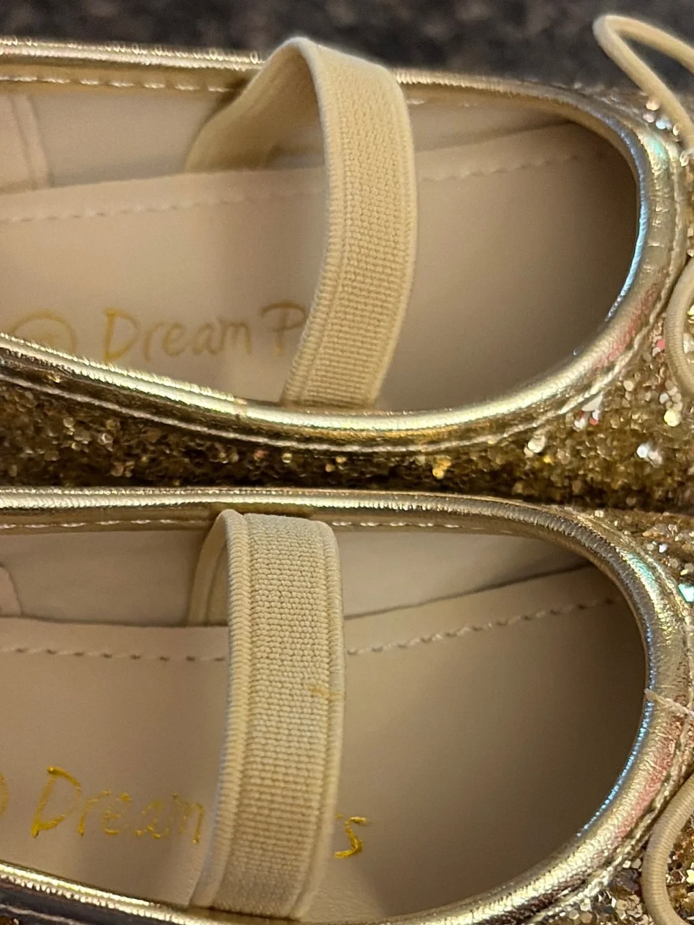 Dream Pairs Girls Size 4 Gold Glitter Dress Shoes / Ballet Flats – New in Box ✨